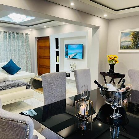 Cozier Glitz Villa Kapstaden Exteriör bild