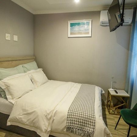 Cozier Glitz Villa Kapstaden Exteriör bild