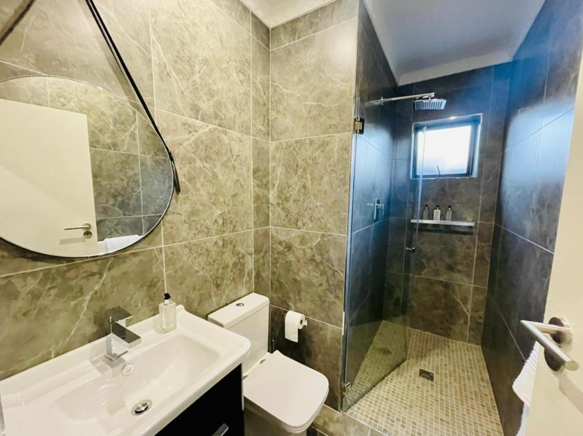 Cozier Glitz Villa Kapstaden Exteriör bild