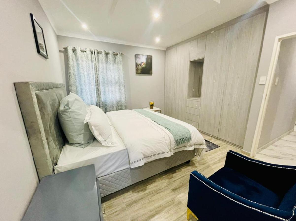 Cozier Glitz Villa Kapstaden Exteriör bild